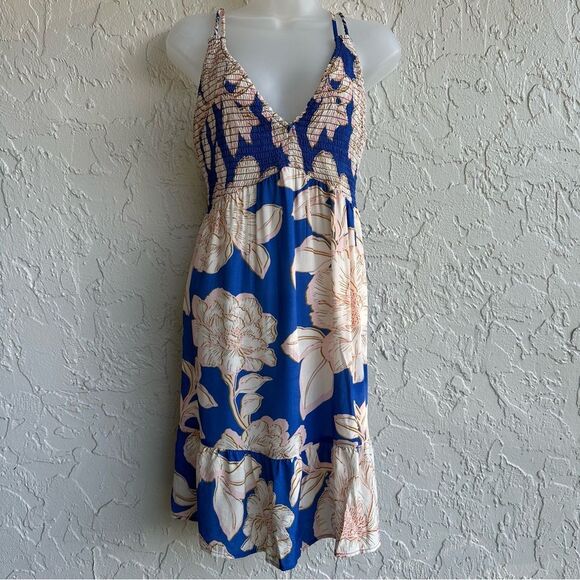 MAAJI Dress Women Large Bouquet Jessy Floral Short Coverup Boho - Picture 1 of 11